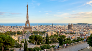 Știați că turnul Eiffel a fost inițial construit pentru Barcelona?