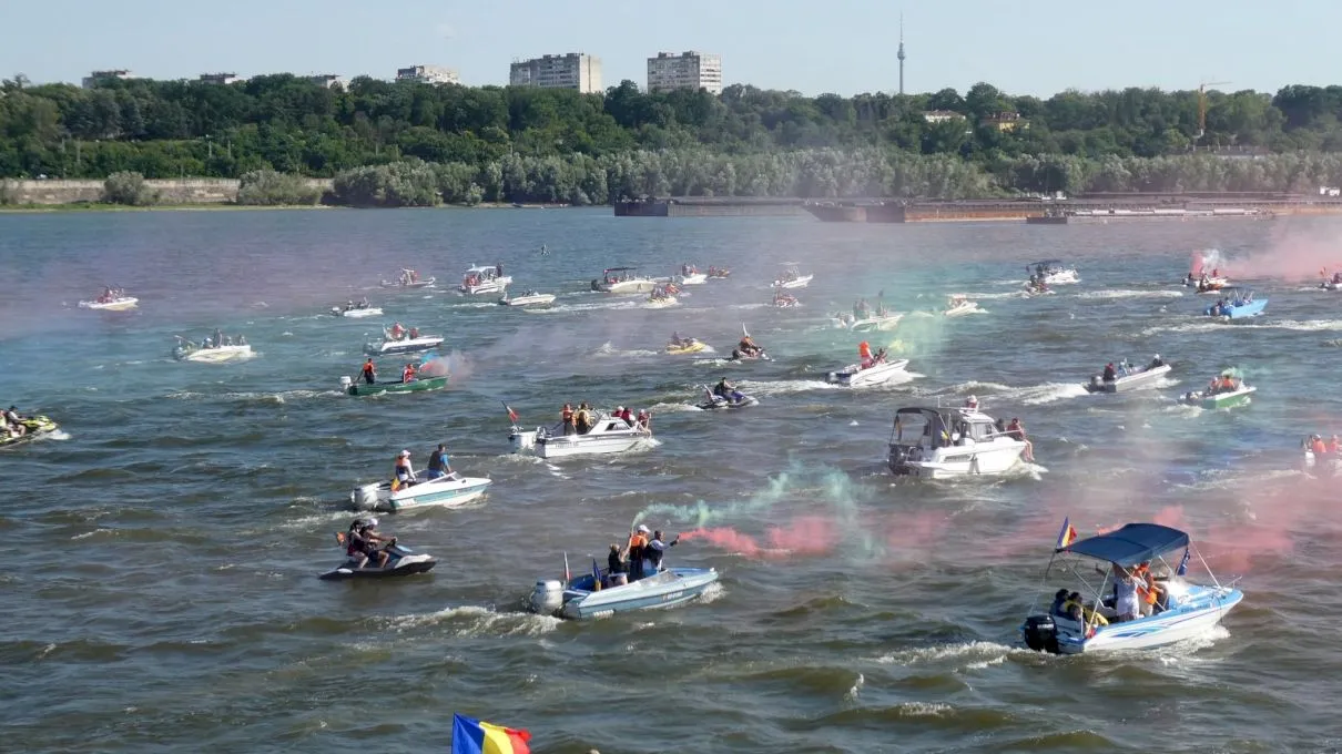 Parada Dunării 2026 – Două steaguri, un fluviu: Istorie scrisă pe apă, pe cer și pe ambele maluri ale  Dunării