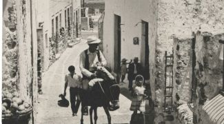 Cum arăta insula Santorini înainte să devină un obiectiv turistic?