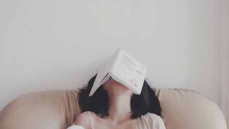 Cum se spune corect în limba română, introvert sau introvertit?