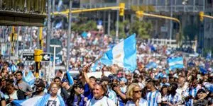 În 1780, 37% din populația Argentinei era de culoare. Astăzi, argentinieni de culoare sunt sub 1%. Ce s-a întâmplat cu populația de culoare?