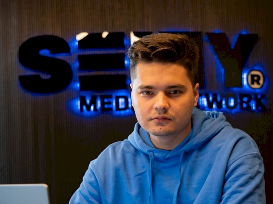 selly-2