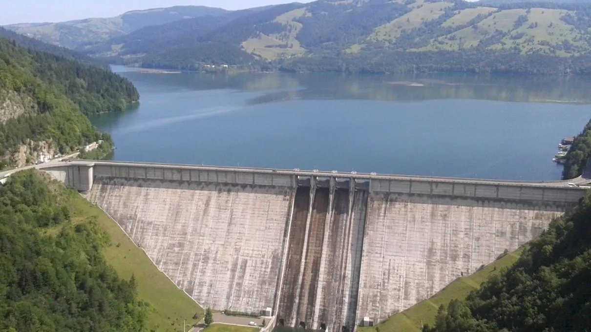 Ce s-ar întâmpla dacă s-ar rupe barajul de la Bicaz?