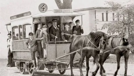 Care este povestea primului tramvai tras de cai din București?