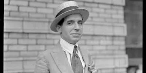 Ce este schema Ponzi și de ce se numește astfel? Cine a fost Charles Ponzi?