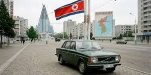 Cum „a țepuit” Coreea de Nord pe Suedia și nu a plătit niciodată 1.000 de mașini Volvo?