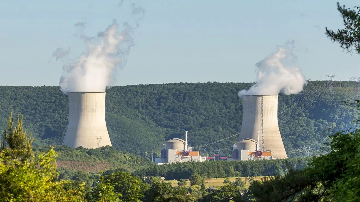 Povestea centralei nucleare pe care francezii o au în „inima” Belgiei