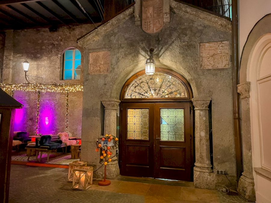 restaurant